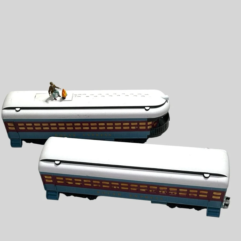 Lionel Polar Express Ready-To-Play Train Lot Untested 4 Cars 12 Track Pieces